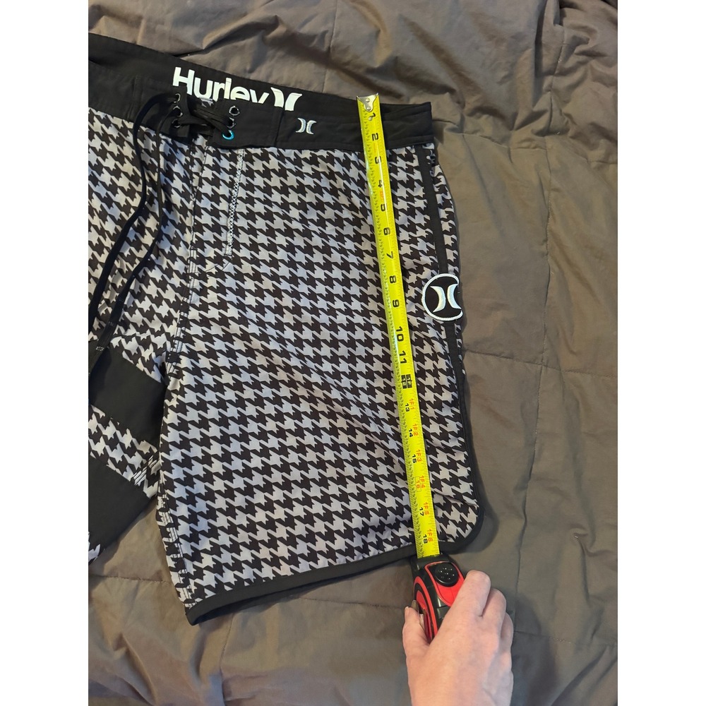 Hurley Phantom Board Shorts Mens 36 Black White Houndstooth Striped Swim Trunks - Picture 9 of 10